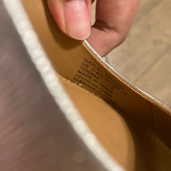 Calvin Klein silver heels - Picture 4 of 4